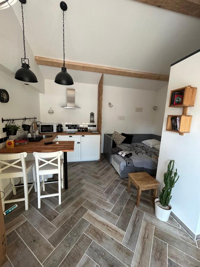 Charmant Studio Dans Villa - Jardin Privatif . La Seyne-sur-Mer Exterior foto